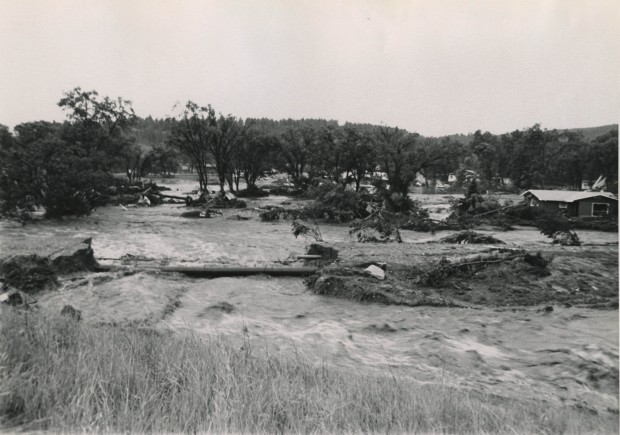 Scene1972flood038.jpg
